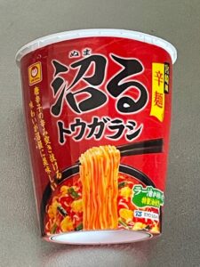 東洋水産 マルちゃん 沼るトウガラシ宮崎風辛麺 カップ麺
